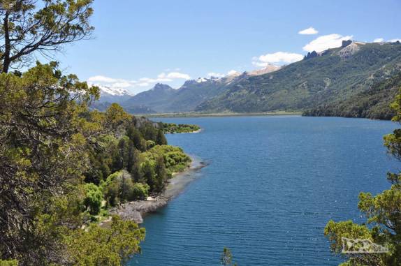 Chegando ao lago Fila Hua Hum, no parque Lanin, região de San Martín de Los Andes, na Argentina